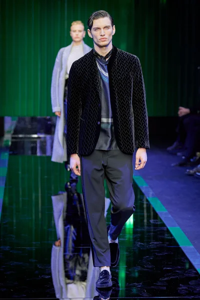 Look 5
